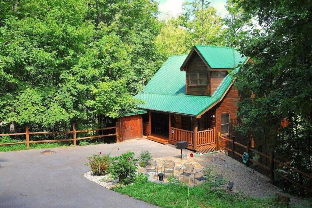 Brave Eagle Cabin セバービル 部屋 写真