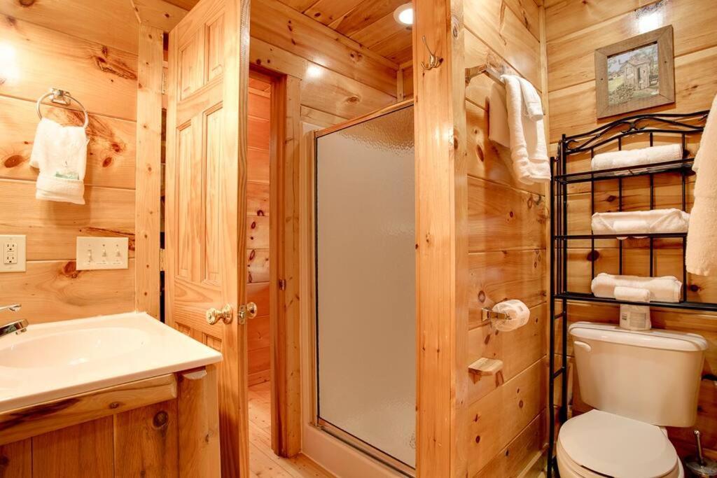 Brave Eagle Cabin セバービル 部屋 写真